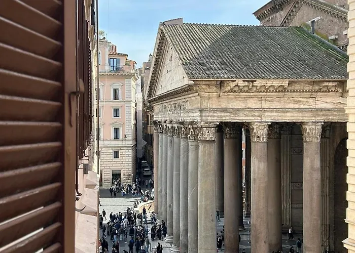 Mommy'S - Pantheon House